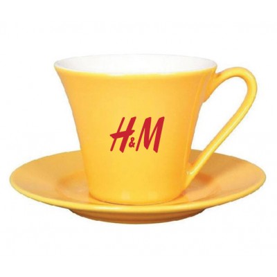 Geltonas puodelis su lėkštute ir Jūsų logotipo spauda